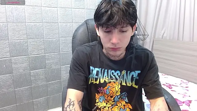 Iantwink18 online show from 12/01/25, 11:05