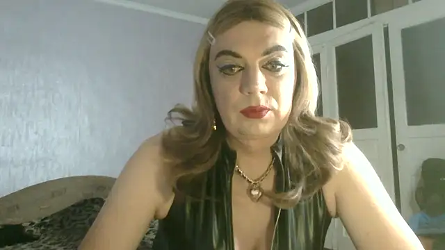 Snapshot of NiraFrost chatting on 10/15/25, 04:48 NiraFrost online show from 10/15/25, 04:48