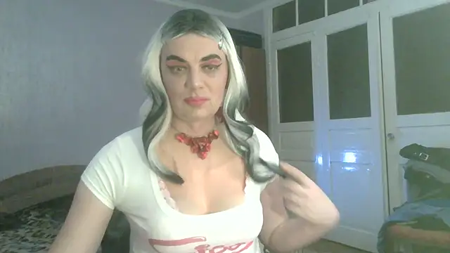 NiraFrost online show from 03/04/26, 05:21