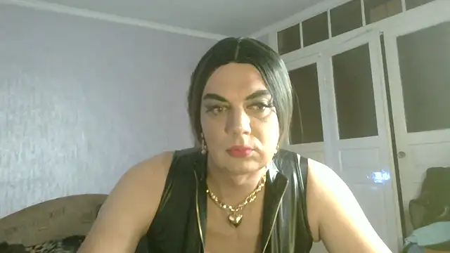 NiraFrost online show from 10/28/25, 06:18