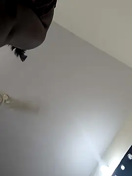 Family02 online show from 11/04/25, 04:44