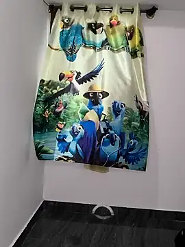 Family02 online show from 04/08/26, 08:16