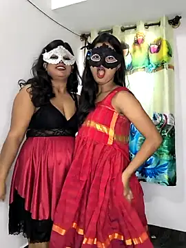 Family02 online show from 04/25/26, 06:05