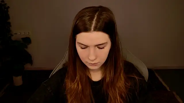 AliceCUNTach online show from 12/20/25, 05:10