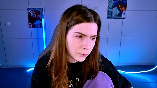 Snapshot of AliceCUNTach chatting on 11/26/25, 05:07 AliceCUNTach online show from 11/26/25, 05:07