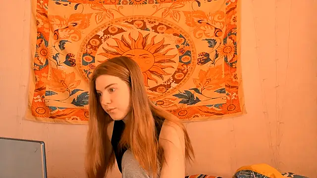 AliceCUNTach online show from 04/01/26, 05:09