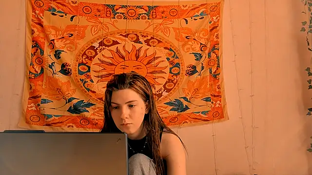 AliceCUNTach online show from 04/15/26, 05:02