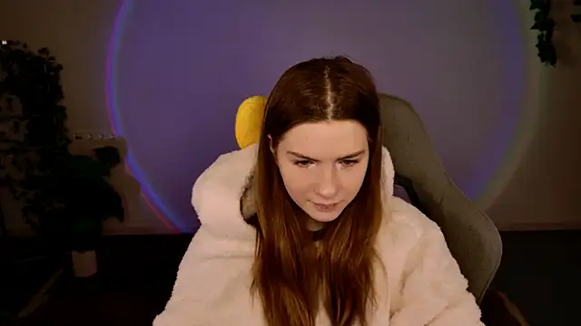 AliceCUNTach online show from 12/21/25, 05:09