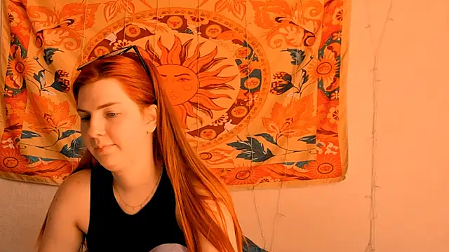 Snapshot of AliceCUNTach chatting on 06/14/26, 05:08 AliceCUNTach online show from 06/14/26, 05:08