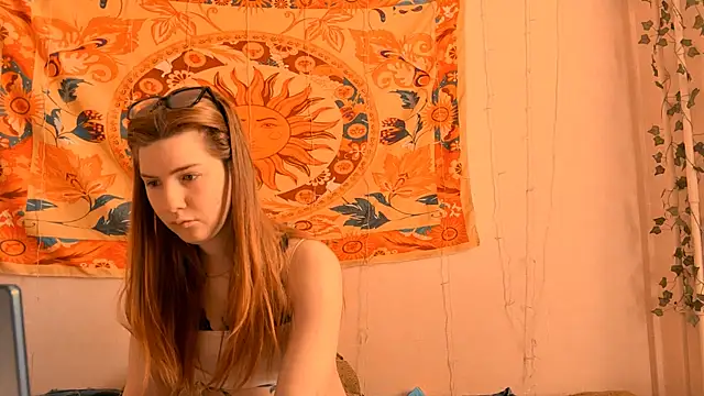 AliceCUNTach online show from 04/22/26, 05:03