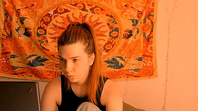 Snapshot of AliceCUNTach chatting on 06/12/26, 05:05 AliceCUNTach online show from 06/12/26, 05:05