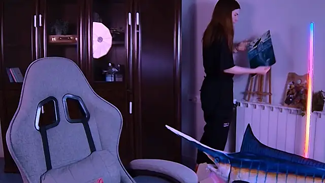 Snapshot of AliceCUNTach chatting on 11/07/25, 05:12 AliceCUNTach online show from 11/07/25, 05:12