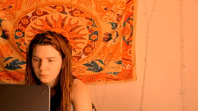 Snapshot of AliceCUNTach chatting on 06/06/26, 05:12 AliceCUNTach online show from 06/06/26, 05:12