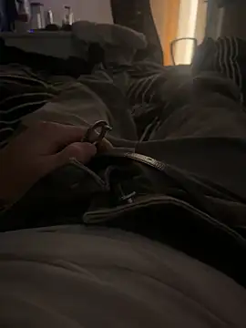 elox33 online show from 04/15/26, 01:48