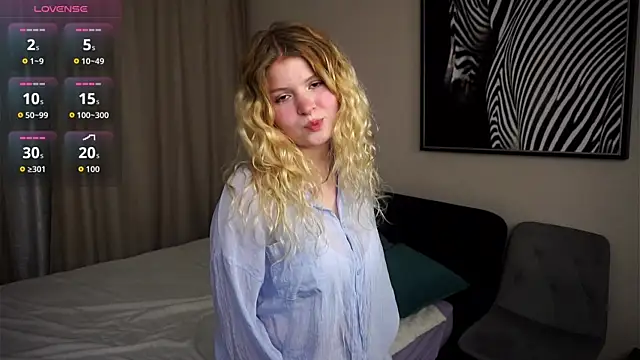 ShontaWasilko online show from 09/10/25, 05:34