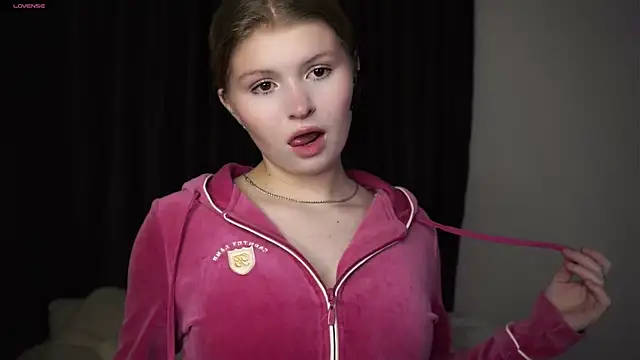 ShontaWasilko online show from 11/27/25, 06:41