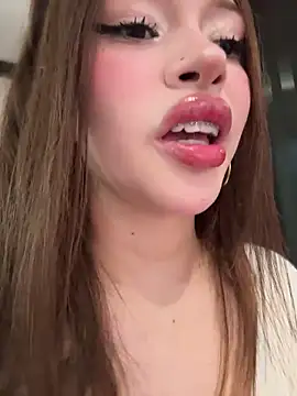 Bunnyylovee online show from 03/29/26, 12:18