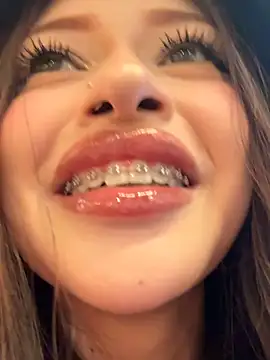 Bunnyylovee online show from 03/25/26, 07:46