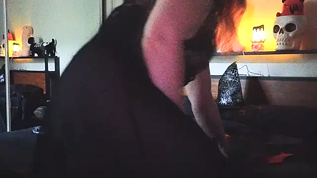 Snapshot of aussiepeaches chatting on 10/30/25, 11:30 aussiepeaches online show from 10/30/25, 11:30