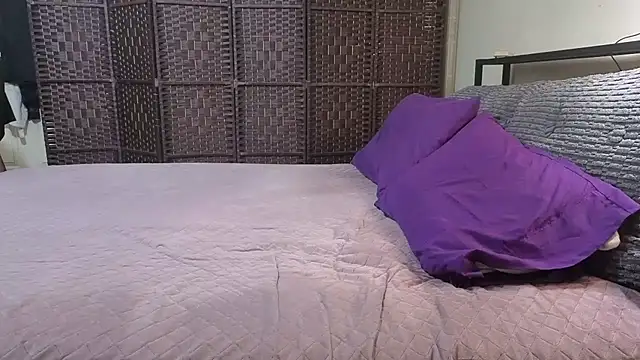 aussiepeaches online show from 02/05/26, 01:01