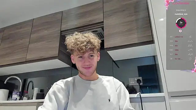 DominantAlex18 online show from 11/30/25, 08:04