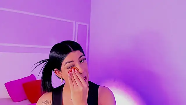 TianaGlow26 online show from 02/11/26, 06:41