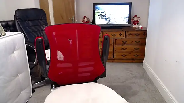 Hung2Mike online show from 04/11/26, 09:29