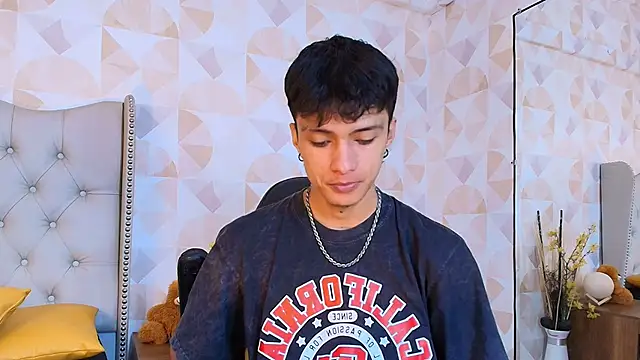 Lean Portman online show from 03/25/26, 02:16