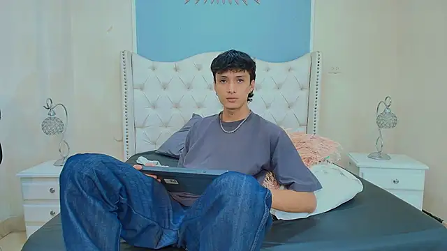 Lean Portman online show from 04/07/26, 04:20