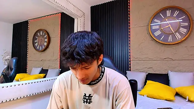 Lean Portman online show from 04/23/26, 03:13