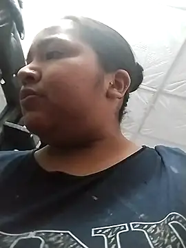 Angelly ricura online show from 11/21/25, 01:10