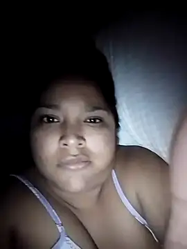 Snapshot of Angelly_ricura chatting on 06/03/26, 04:46 Angelly ricura online show from 06/03/26, 04:46
