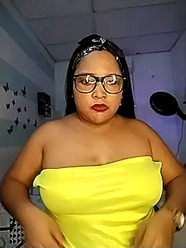 Snapshot of Angelly_ricura chatting on 09/20/25, 02:55 Angelly ricura online show from 09/20/25, 02:55