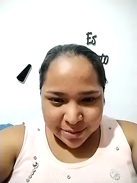 Angelly ricura online show from 12/21/25, 11:49