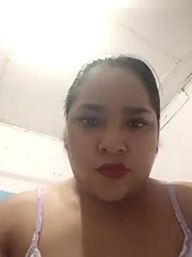 Snapshot of Angelly_ricura chatting on 07/04/26, 05:39 Angelly ricura online show from 07/04/26, 05:39