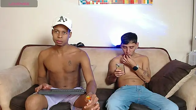 SpicyBoys X online show from 04/10/26, 12:06