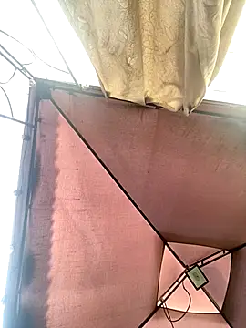 Adele Pinkk online show from 11/04/25, 12:09