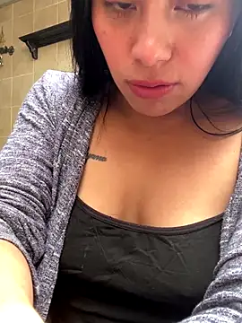 Adele Pinkk online show from 09/27/25, 04:24