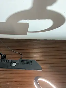 Adele Pinkk online show from 10/31/25, 10:56