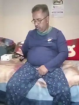 HomHot47 online show from 12/21/25, 06:37