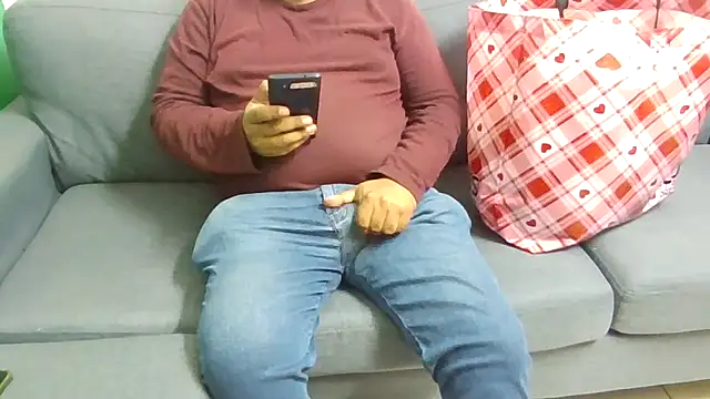 HomHot47 online show from 02/11/26, 02:33