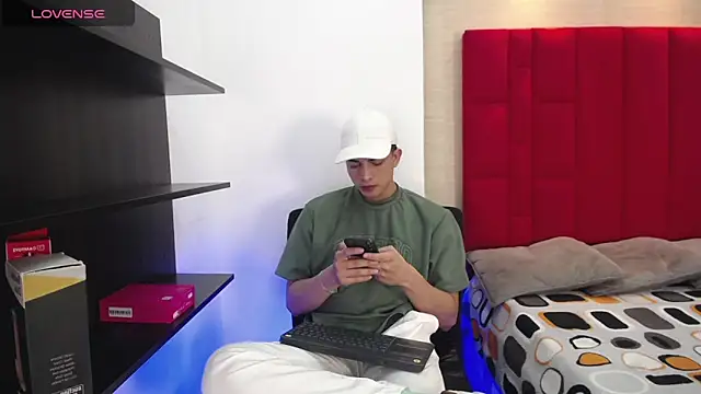 Cady Hot online show from 10/27/25, 08:43