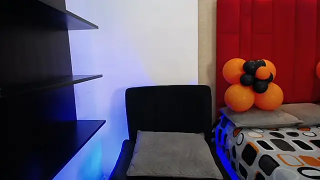 Cady Hot online show from 10/25/25, 08:20