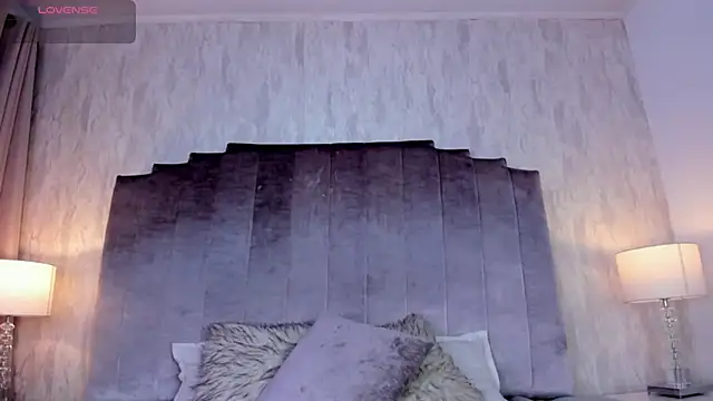 Snapshot of salma_lutz chatting on 06/10/26, 01:12 salma lutz online show from 06/10/26, 01:12