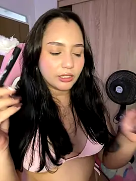 Snapshot of Angeldusttt chatting on 11/26/25, 10:10 Angeldusttt online show from 11/26/25, 10:10