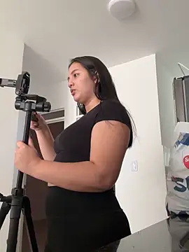 Snapshot of Angeldusttt chatting on 11/20/25, 05:13 Angeldusttt online show from 11/20/25, 05:13