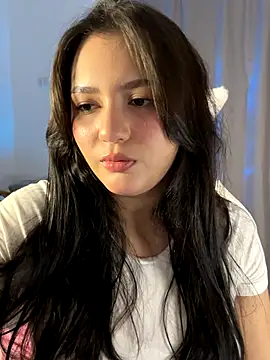 Snapshot of Angeldusttt chatting on 11/27/25, 05:46 Angeldusttt online show from 11/27/25, 05:46