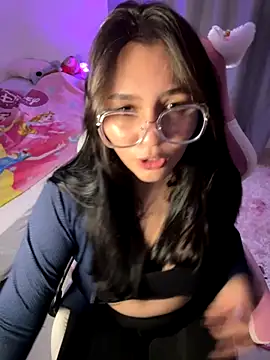 Snapshot of Angeldusttt chatting on 11/25/25, 05:57 Angeldusttt online show from 11/25/25, 05:57