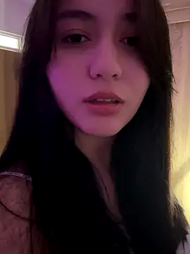 Snapshot of Angeldusttt chatting on 11/03/25, 04:10 Angeldusttt online show from 11/03/25, 04:10