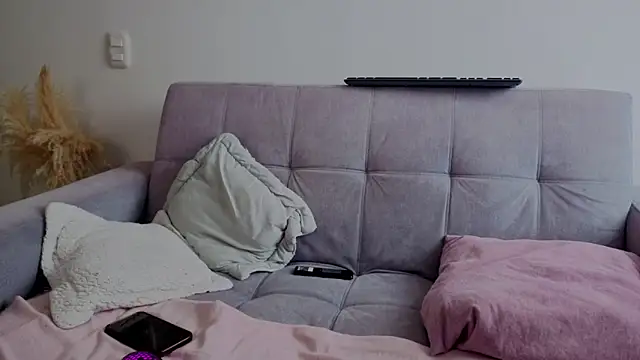 Snapshot of 0ne_0f_0ne chatting on 03/04/26, 06:37 0ne 0f 0ne online show from 03/04/26, 06:37